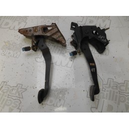Nissan Skyline R33 M/T Clutch and Brake Pedal Assembly