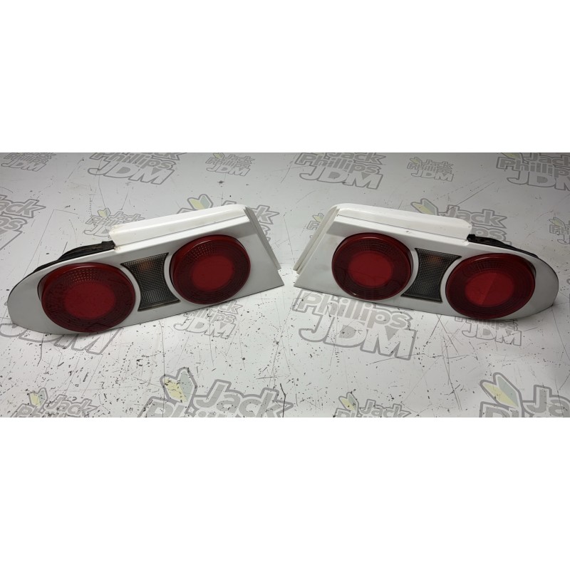 Nissan Skyline R33 S2 Sedan Tail Light Pair