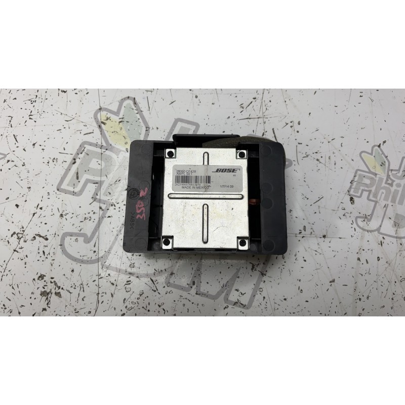 Nissan 350Z Z33 Factory Bose Amplifier 28060 CF42B Nissan 350Z Z33 Factory Bose Amplifier 28060 CF42B